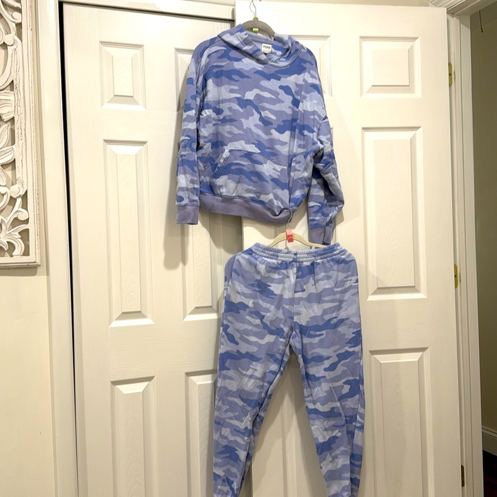 Victoria secret matching sweatsuit, set XS 2 pc
